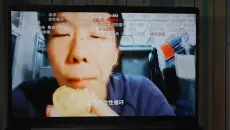 【一起看】期末周破防了：现在是 6 月 13 号，晚上的 8:36，星期天