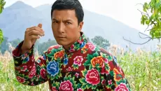 “让你拍个《导火线2》，不是刮风就是下雨，干脆上月球拍啊！一句怒吼道尽拍摄的辛酸与无奈”一口气看完《导火索》：托尼，我出来了喔