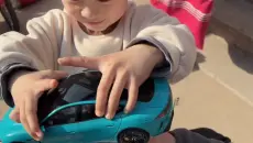 当4岁孩子拥有一辆小米SU7