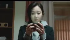独居女孩睡着后，床下爬出一个陌生男人