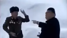 世界各地军事训练的混乱时刻！