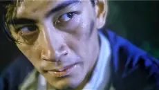 真实事件改编！媳妇被人“轮奸”，儿子被烧毁容，一个老实人被逼到绝境，彻底化身嗜血恶魔！一口气看完香港奇案《吸血贵利王》