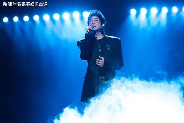 孙楠披哥初舞台全开麦炸场，上演降维打击，826票却引发巨大争议