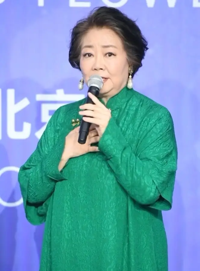 萨日娜坦言拍《抓娃娃》面对沈腾马丽特别紧张：这是我第一次接触喜剧