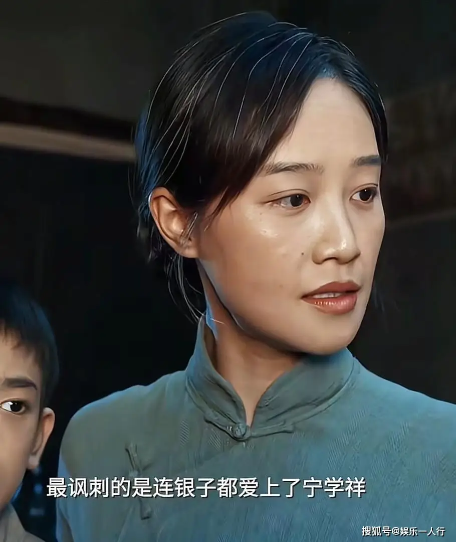 明明不是第一眼美女，却屡次搭档顶流男神，36岁蓝盈莹二搭欧豪扛央八军旅大女主究竟靠什么