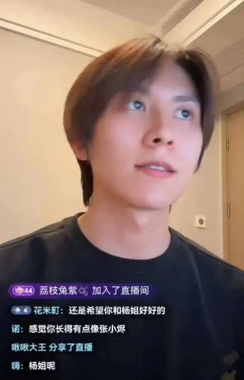 侯卓成自曝和杨汝晴未分手，但原定的订婚宴推迟
