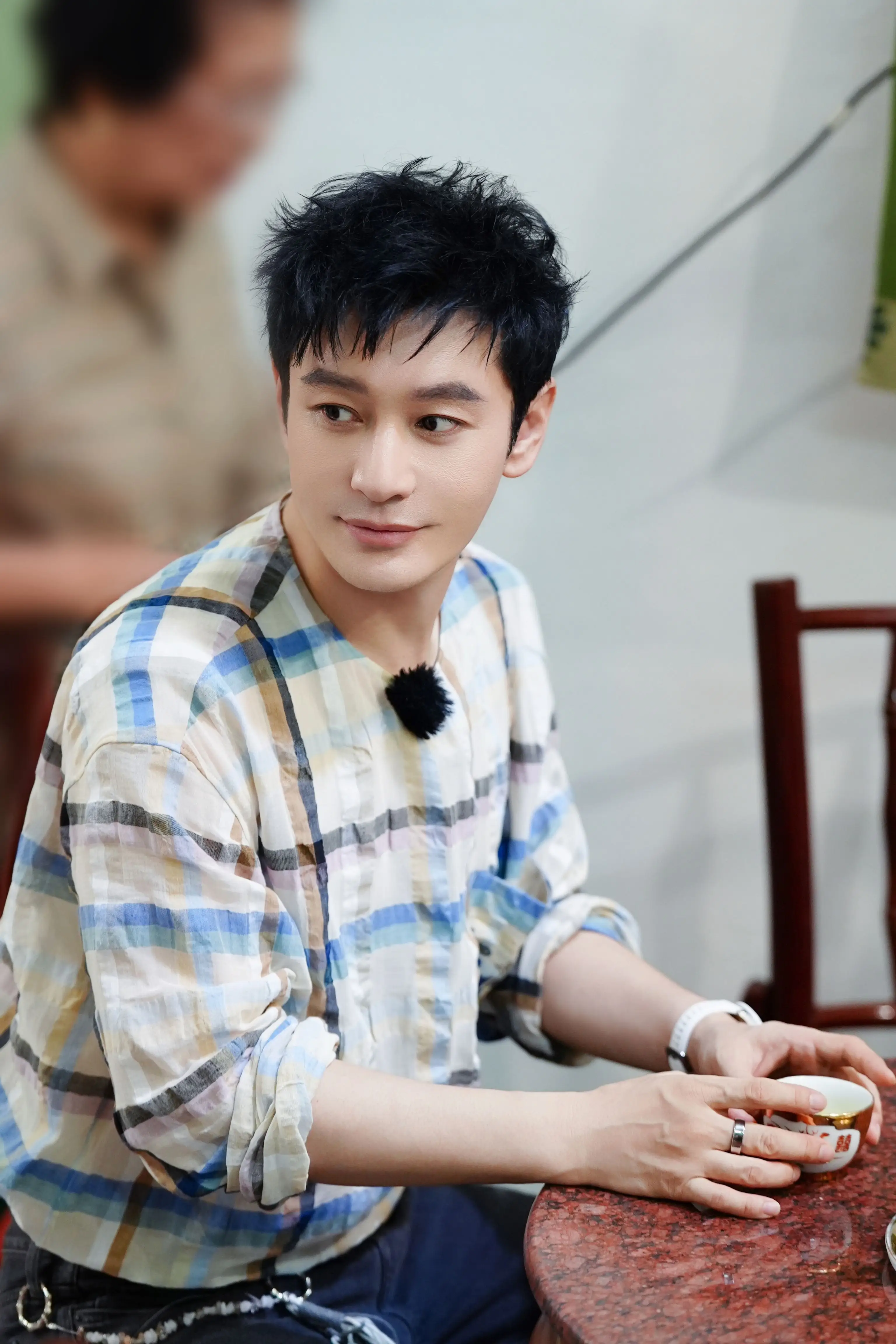 《中餐厅10》走进中医世家和运动社区 黄晓明海清聊往事眼眶湿润